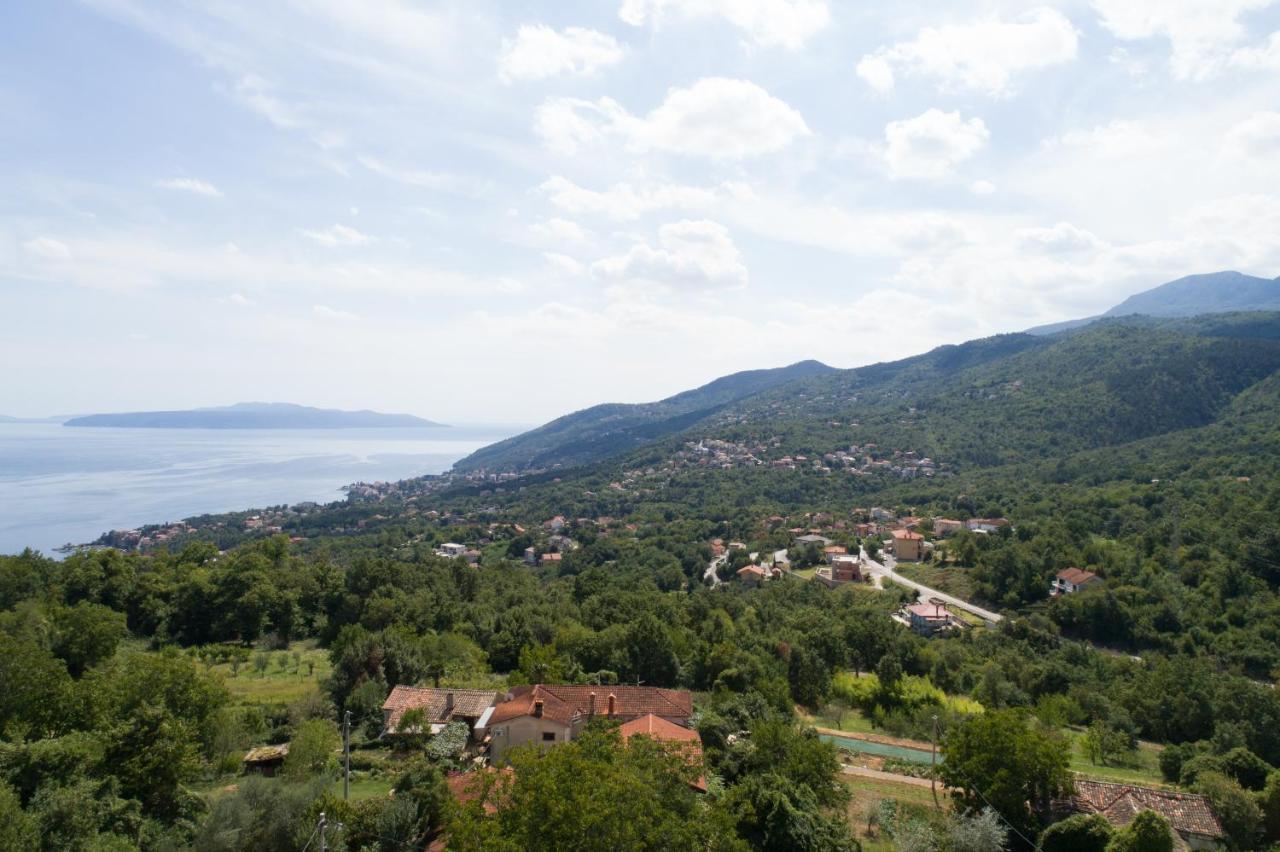 Sea View Apartment With Garden Near Opatija Veprinac Exteriör bild