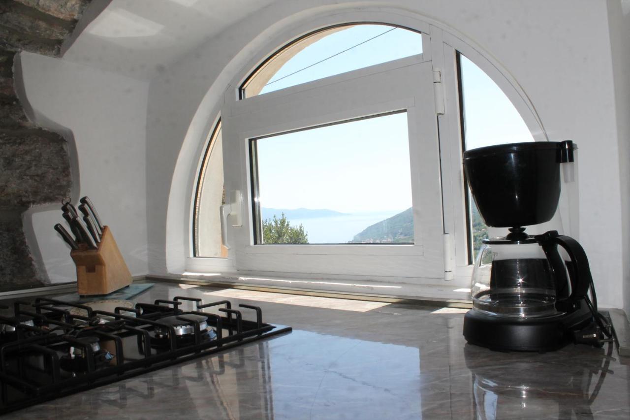 Sea View Apartment With Garden Near Opatija Veprinac Exteriör bild